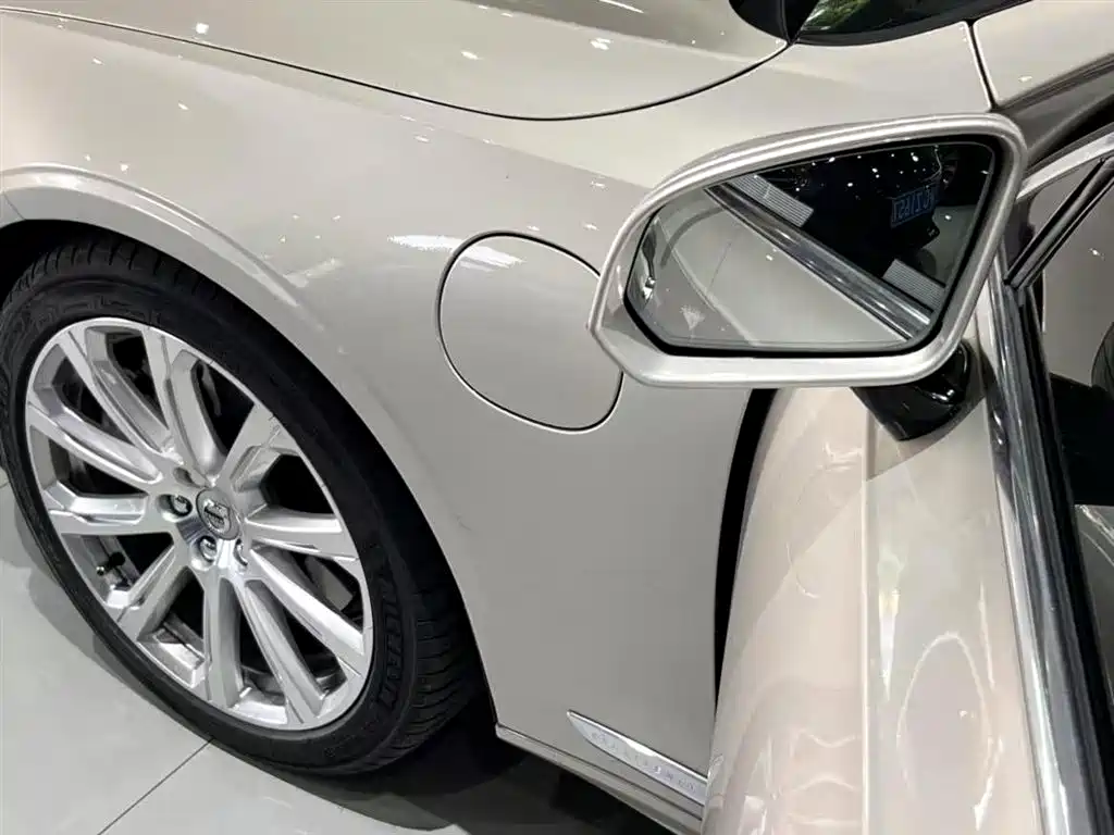 VOLVO S90 PLUG IN HYBRID