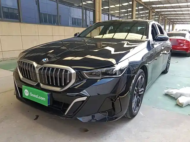 BMW 5 Series 2024