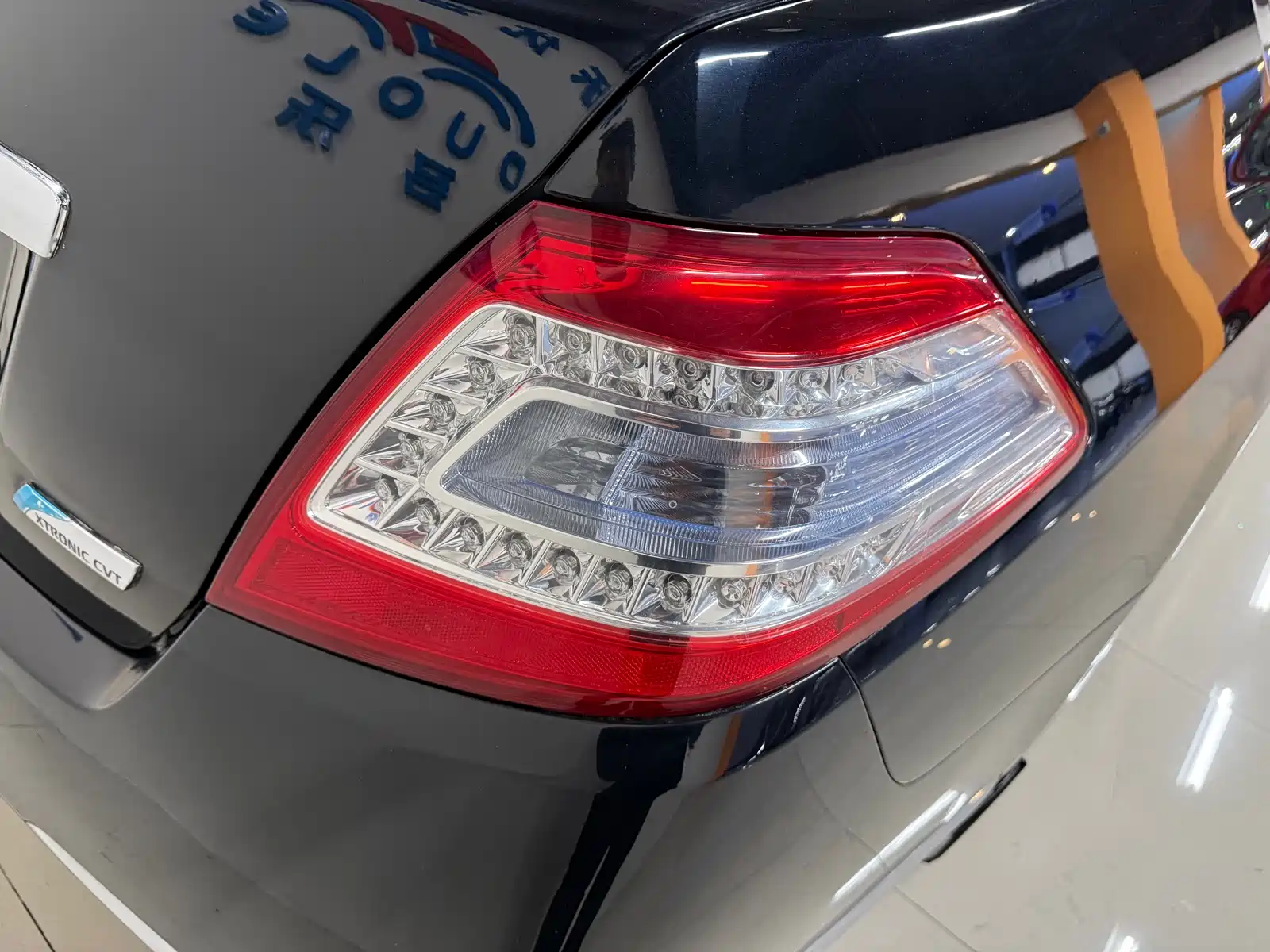 Photo 13 - Nissan Teana