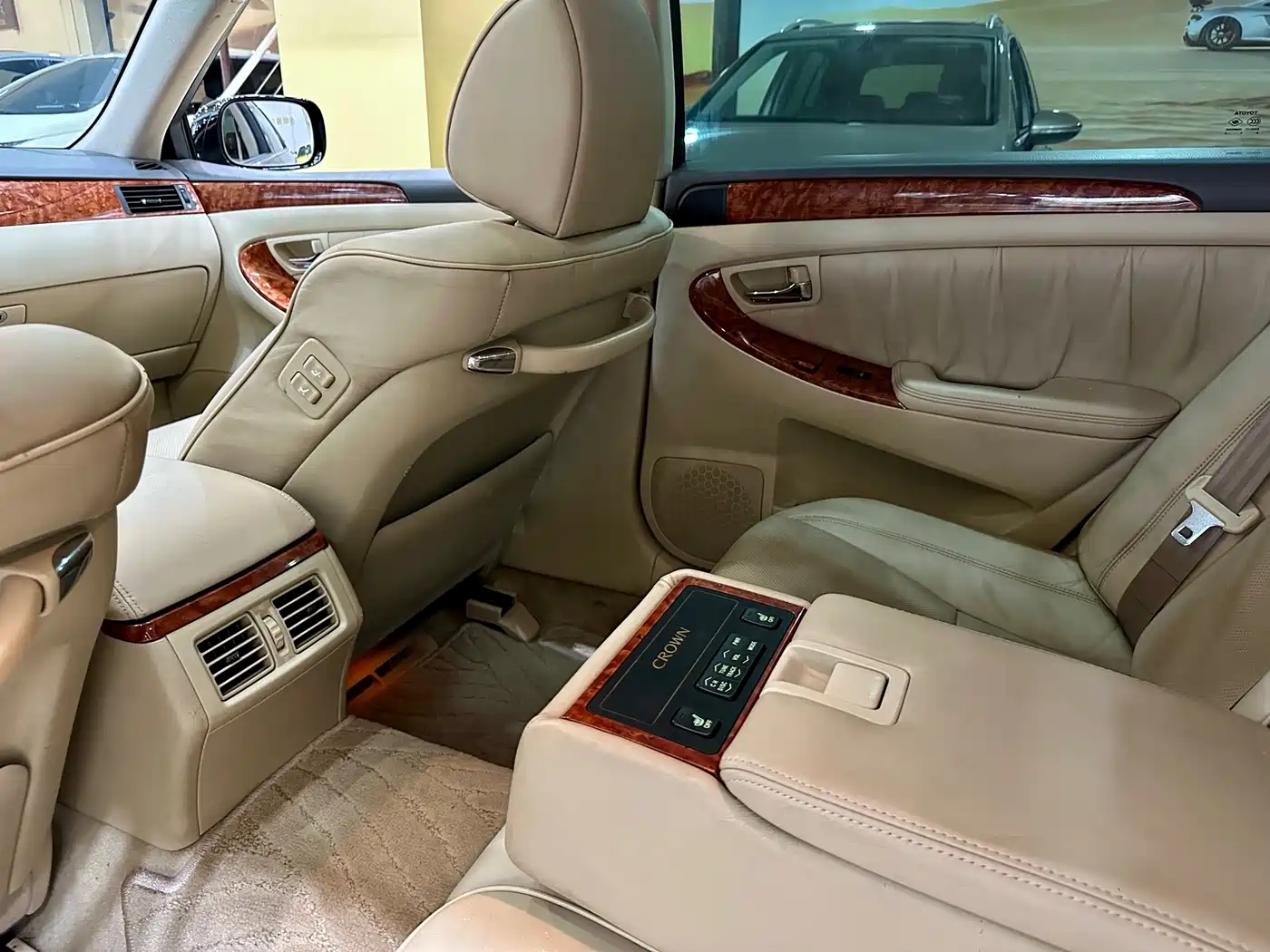 Toyota Crown 2007 2.5L Royal Special Edition фото 12
