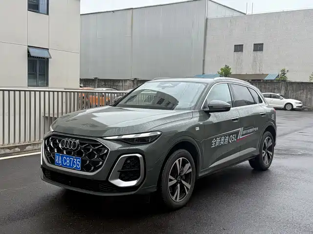 Audi Q5L 2026 Model Base Version — фото 1