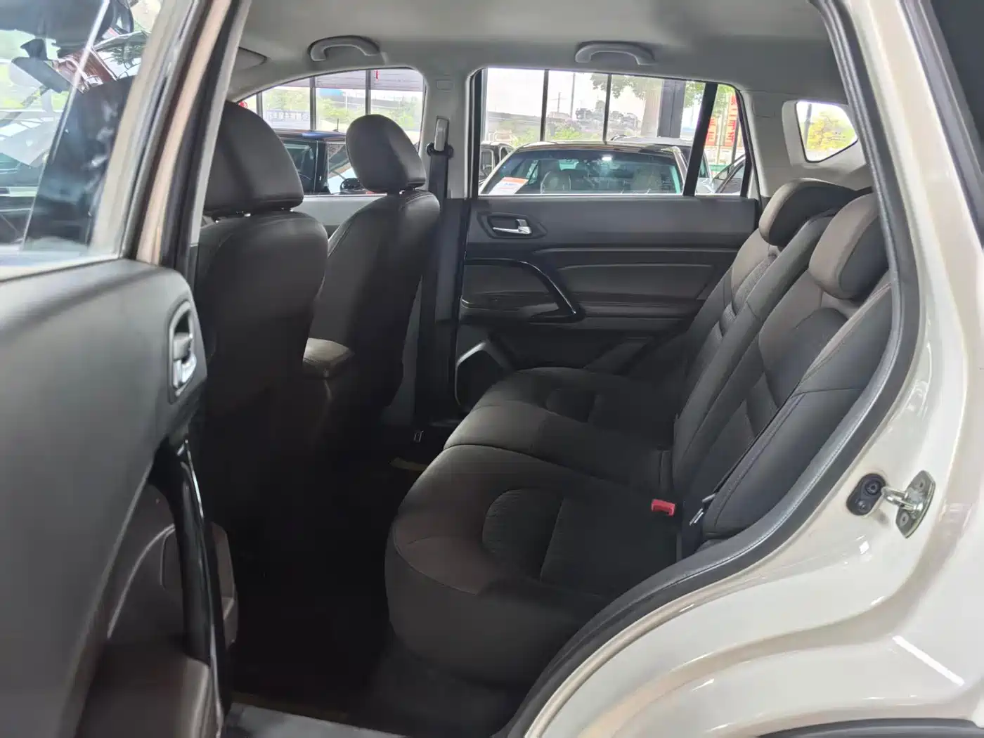 GAC Trumpchi Trumpchi GS4 2016 235T Manual Comfort Edition фото 10