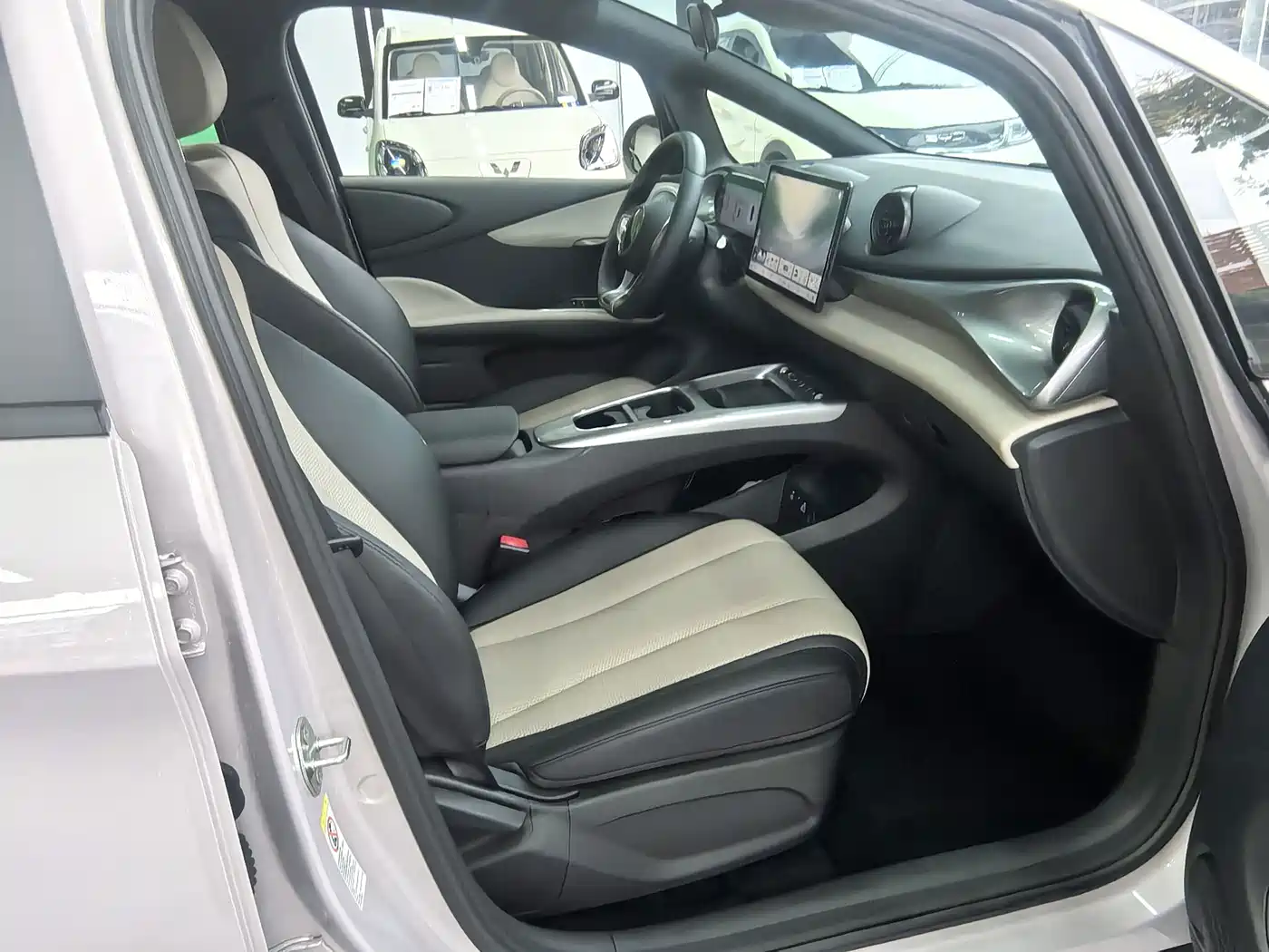 BYD Dolphin 2026 2025 Smart Drive Edition 420km Freedom Version