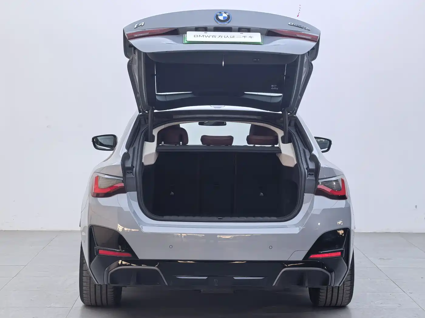 BMW I4