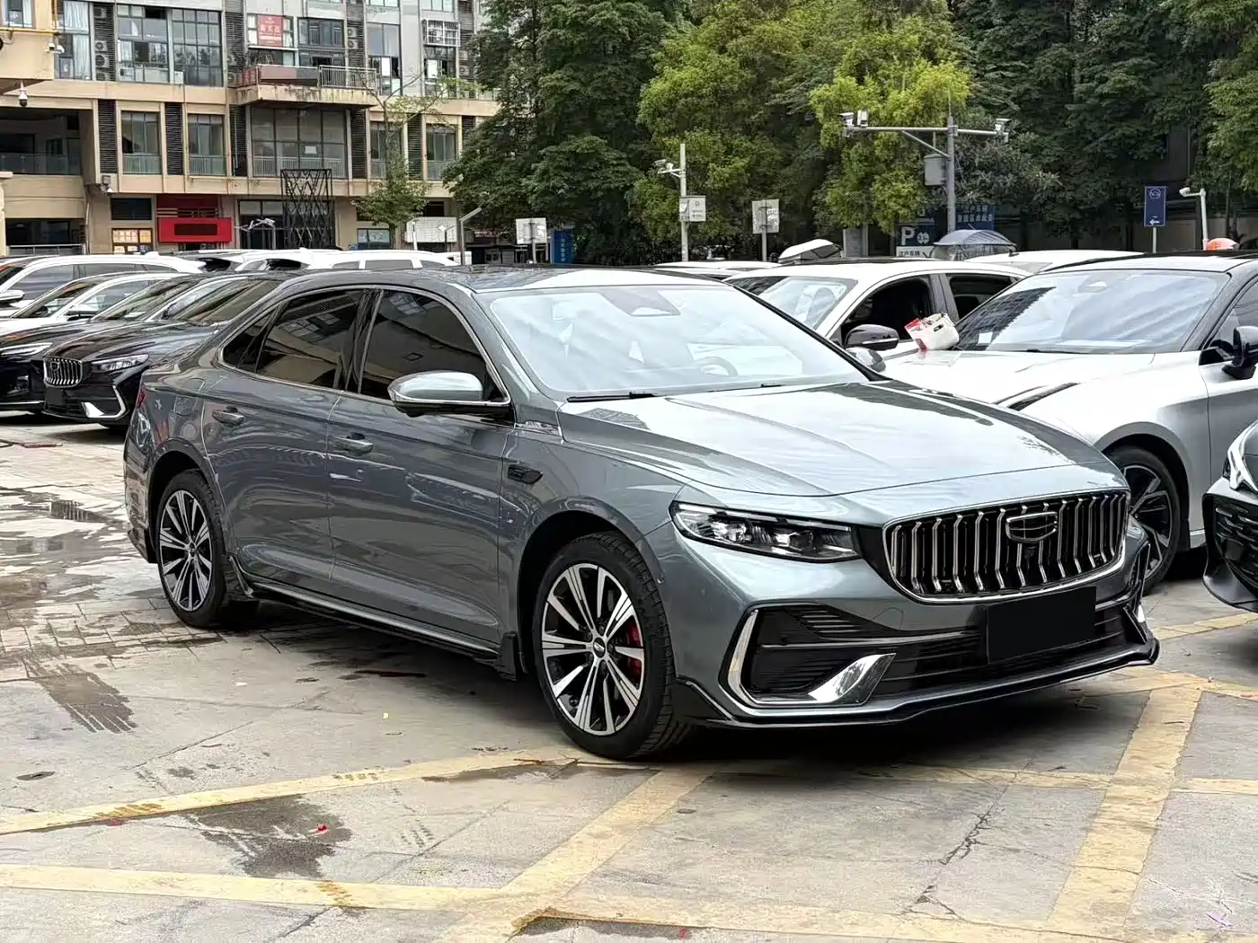 Фото 3 - Geely Preface