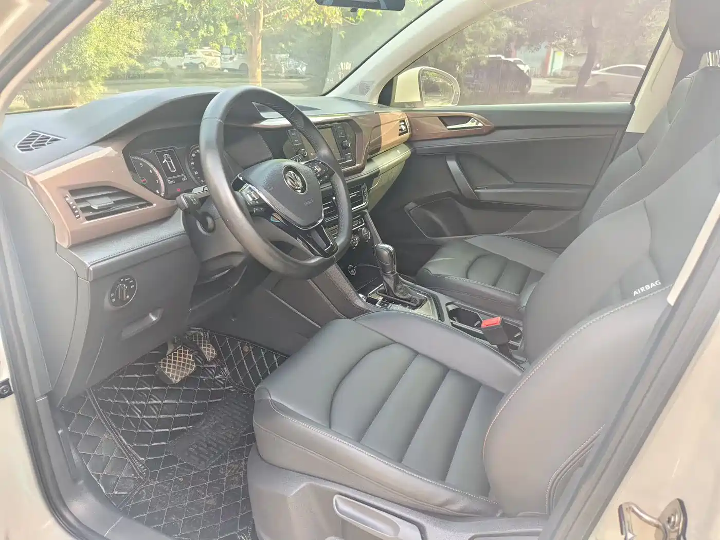 Volkswagen Tharu 2019 2019 280TSI 2WD Comfort Edition China VI