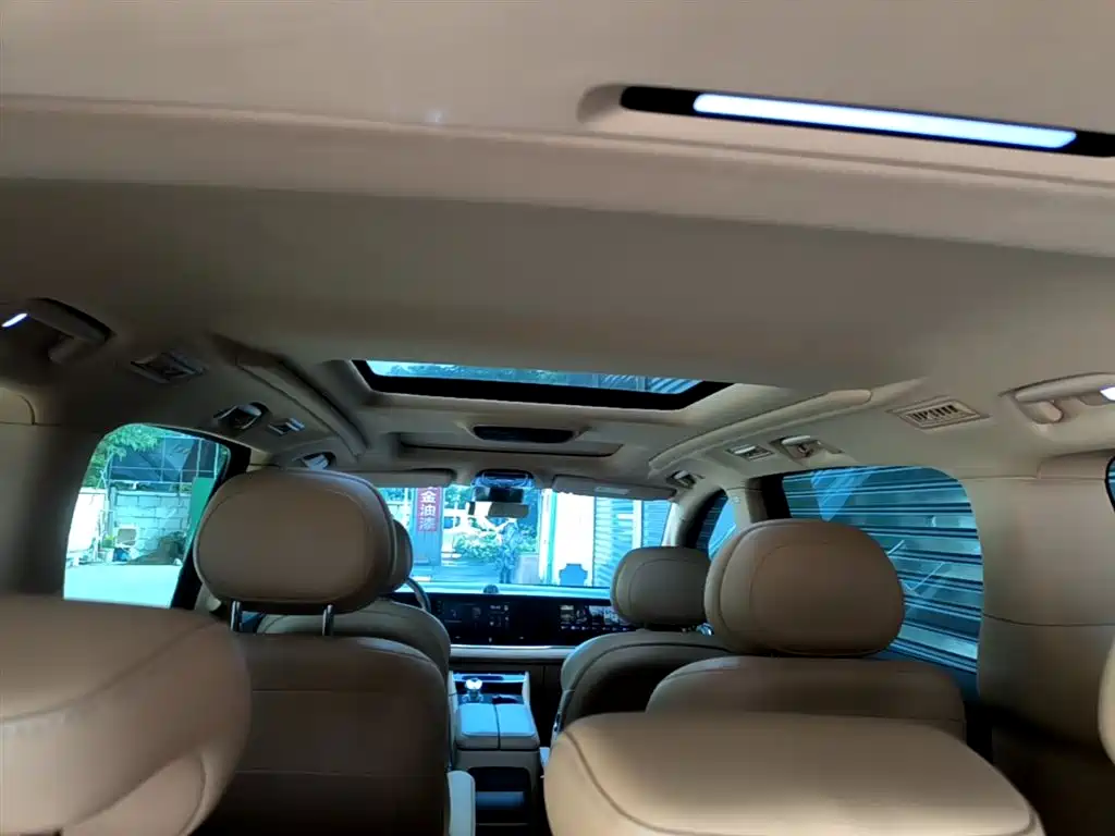 Voyah Auto Voyah Dreamer 2024 PHEV Ultra Long Range Premium Edition фото 13