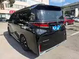 Фото 7 - Toyota Vellfire