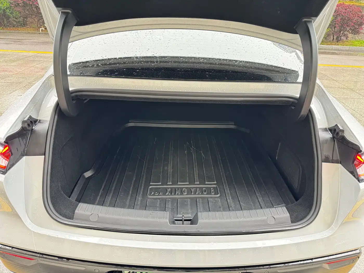 GEELY GALAXY GALAXY SPARKLE 8