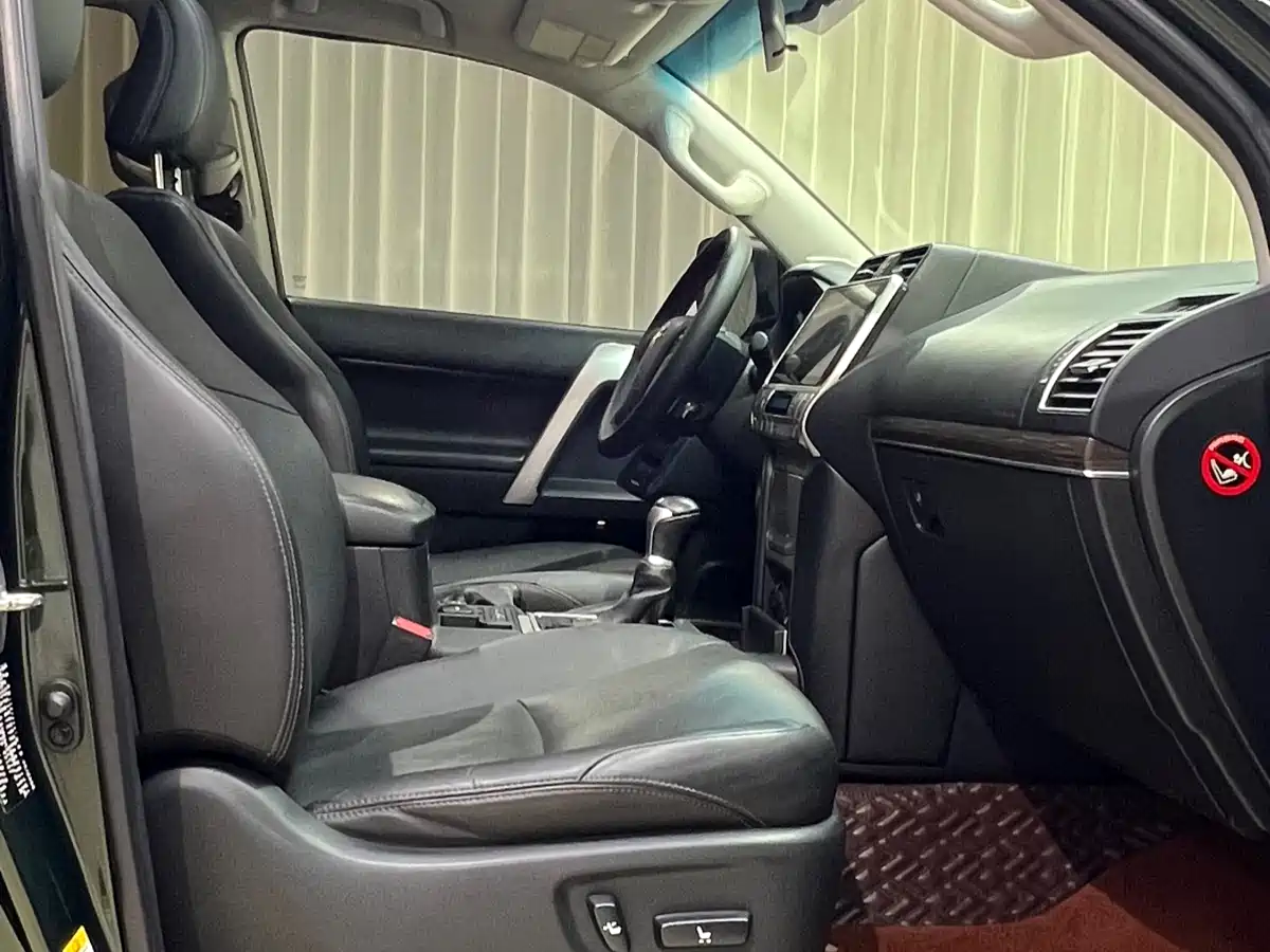 Toyota Prado 2018 3.5L Automatic TX-L Rear-mounted Spare Tire фото 20