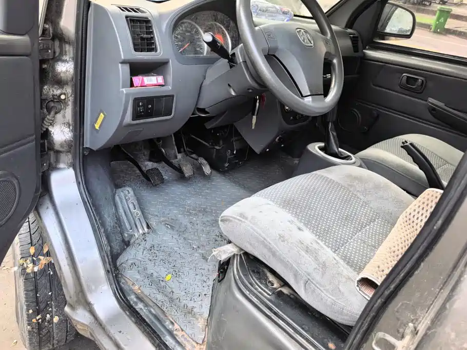 BAIC Weiwang 306 2015 2016 1.0L Base 5-seater LJ465