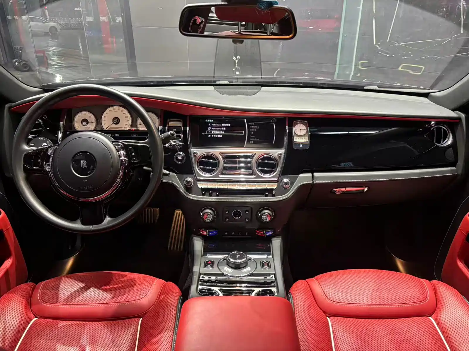 Фото 9 - Rolls-Royce Ghost