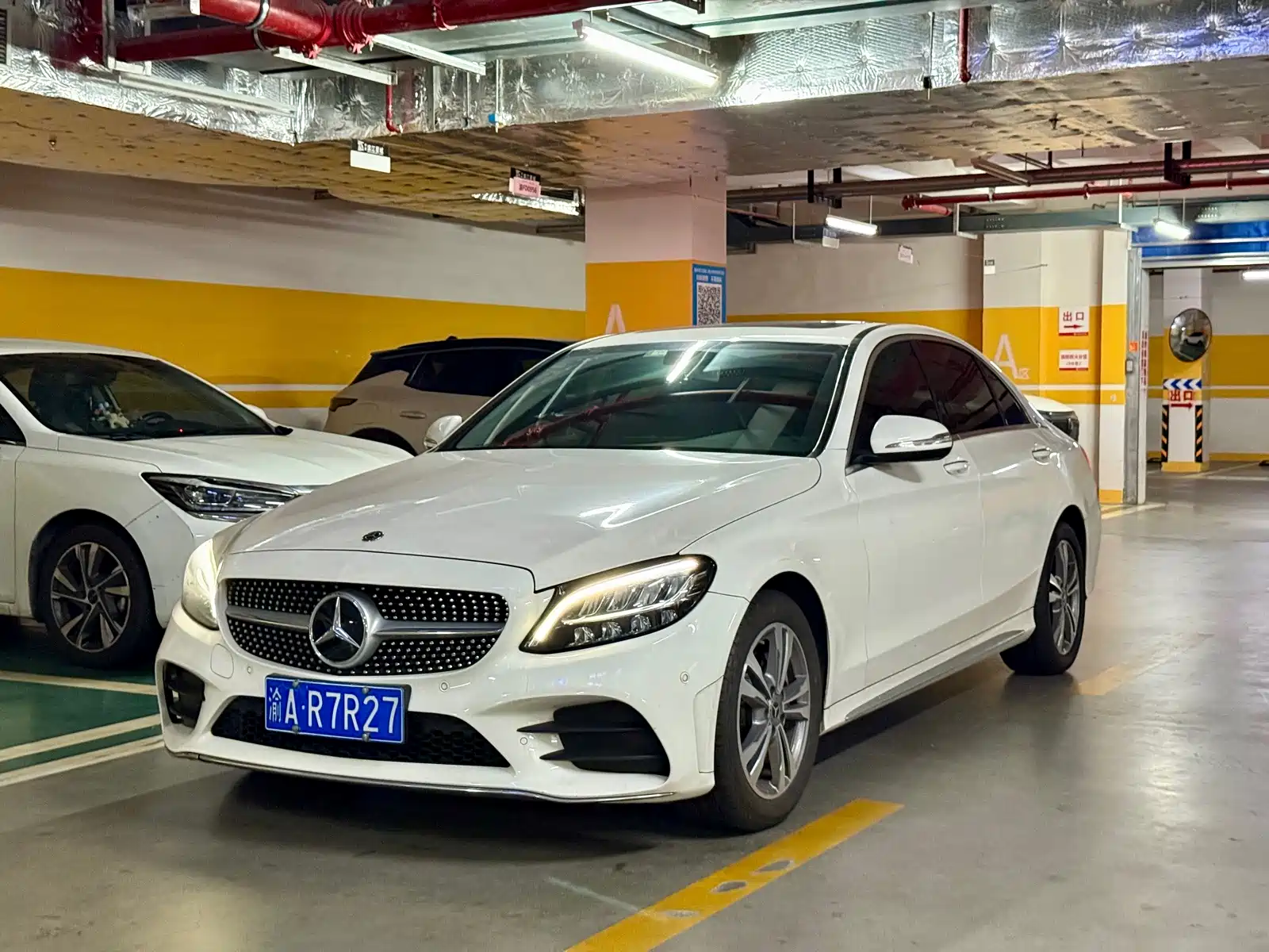 Photo 1 - Mercedes-Benz C-Class
