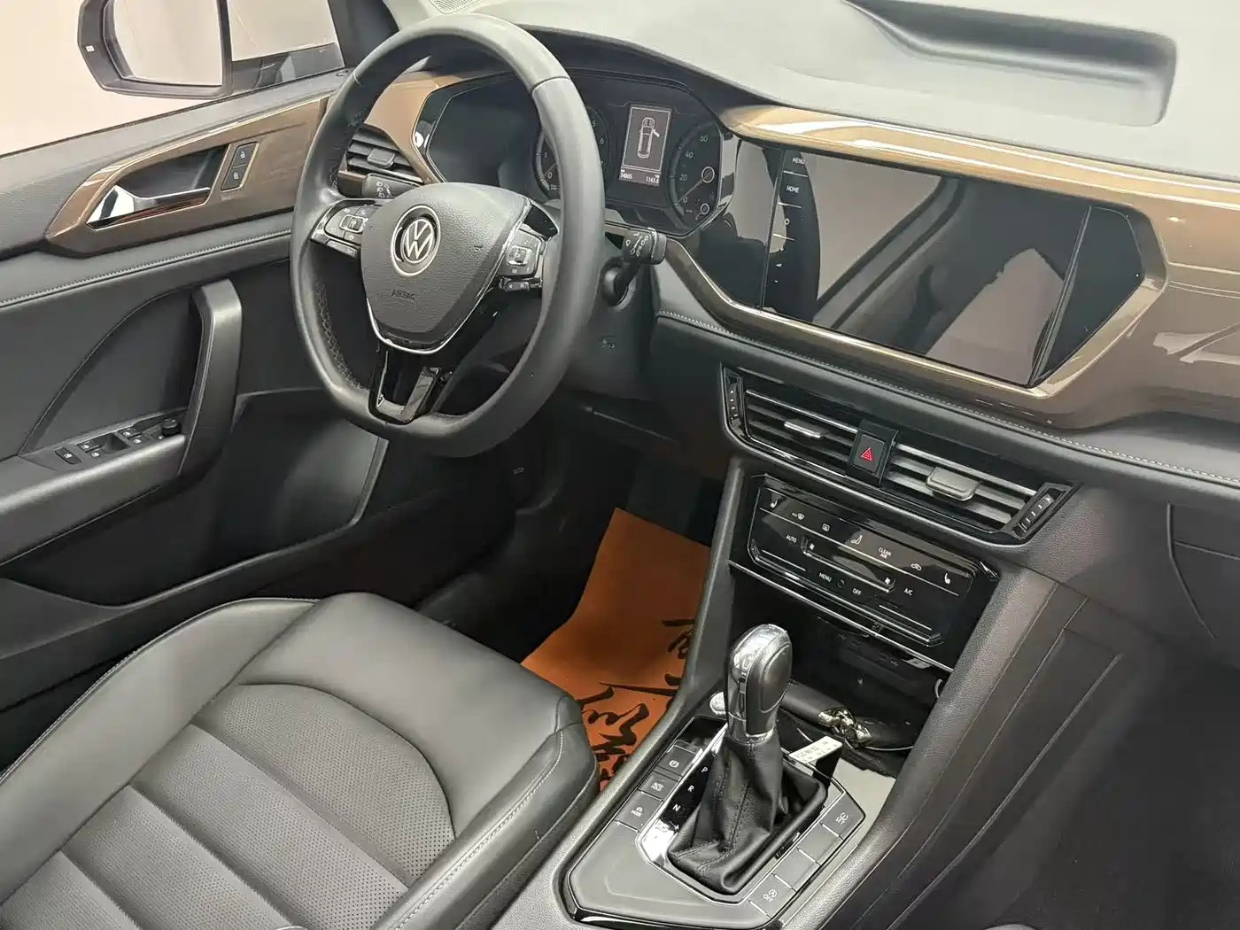 Volkswagen Tharu 2021 280TSI 2WD Luxury Plus фото 7