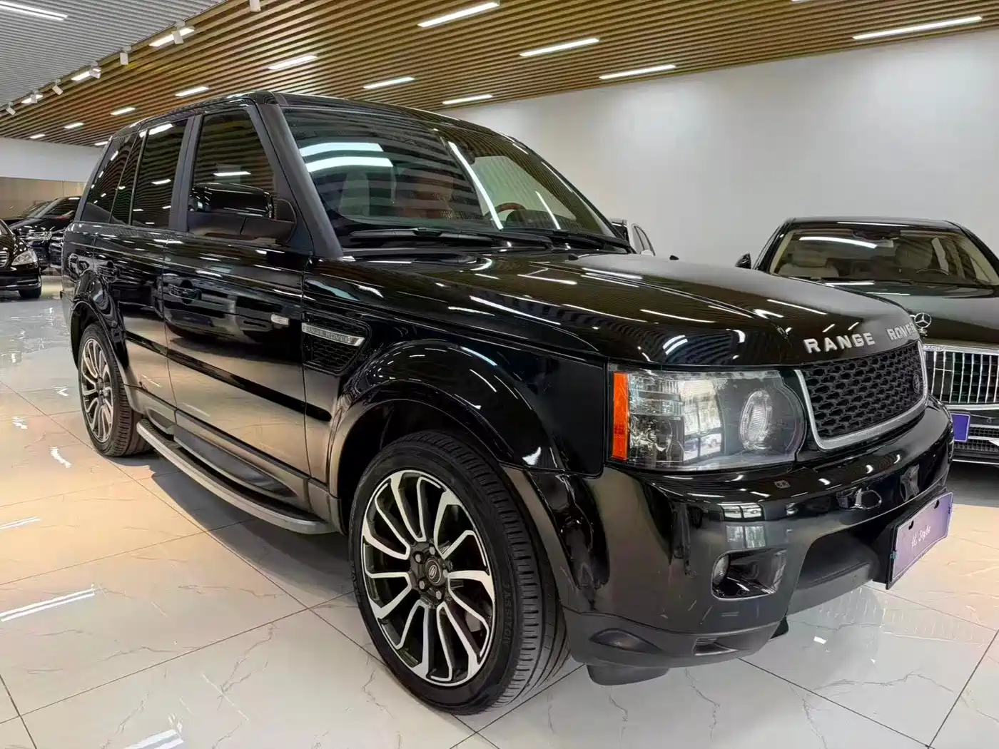 Фото 1 - Land Rover Range Rover Sport