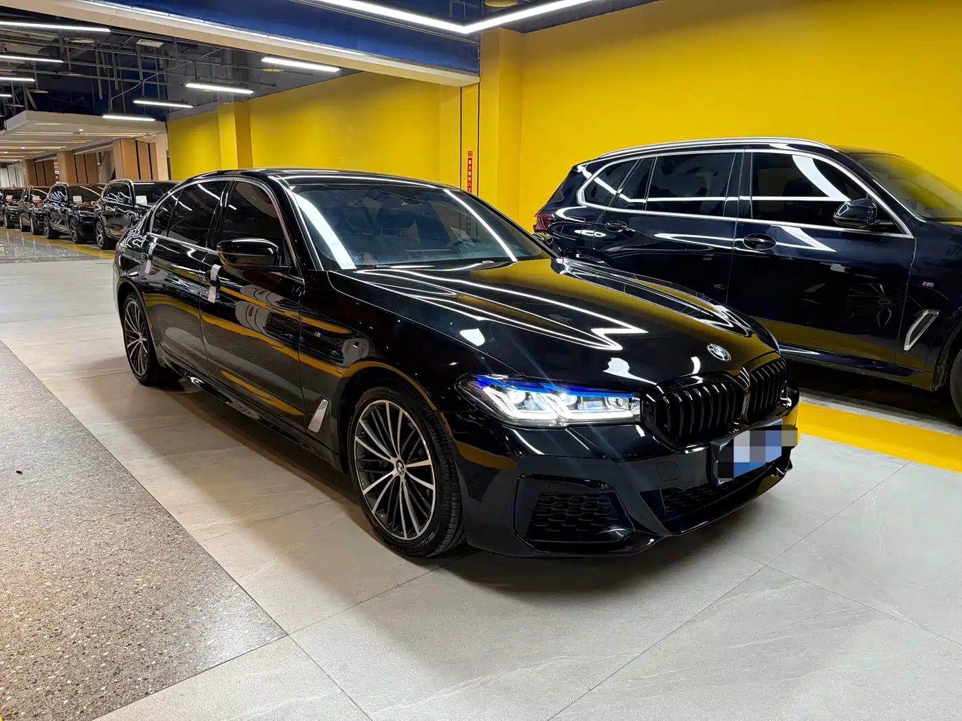 BMW 5 Series 2020 530Li Leading M Sport Package фото 3