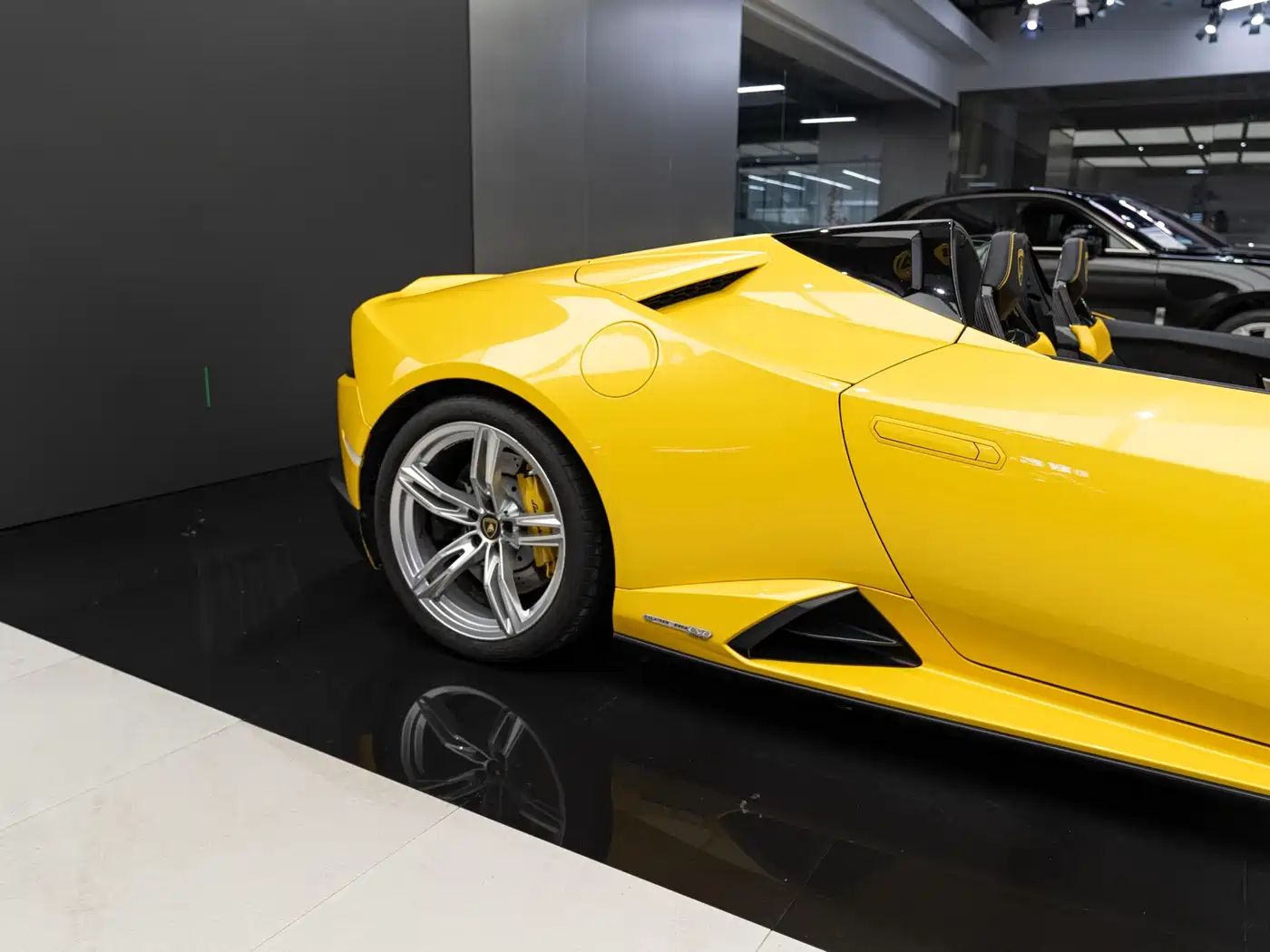 LAMBORGHINI HURACÁN