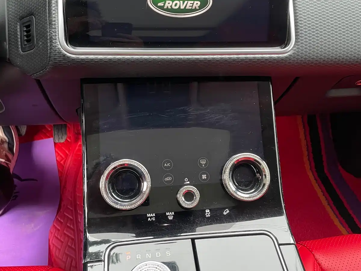Land Rover Range Rover Velar 2019 250PS фото 14
