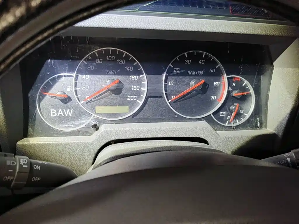 BAW (Beijing Automobile Works) Warrior 2014 2008 2.7L 5-door 4WD Gasoline Version