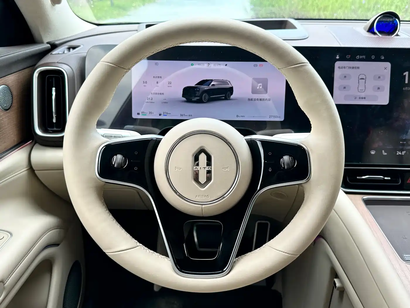 AITO Wenjie AITO M9 2024 Range Extender Ultra 52kWh 6-seater фото 13