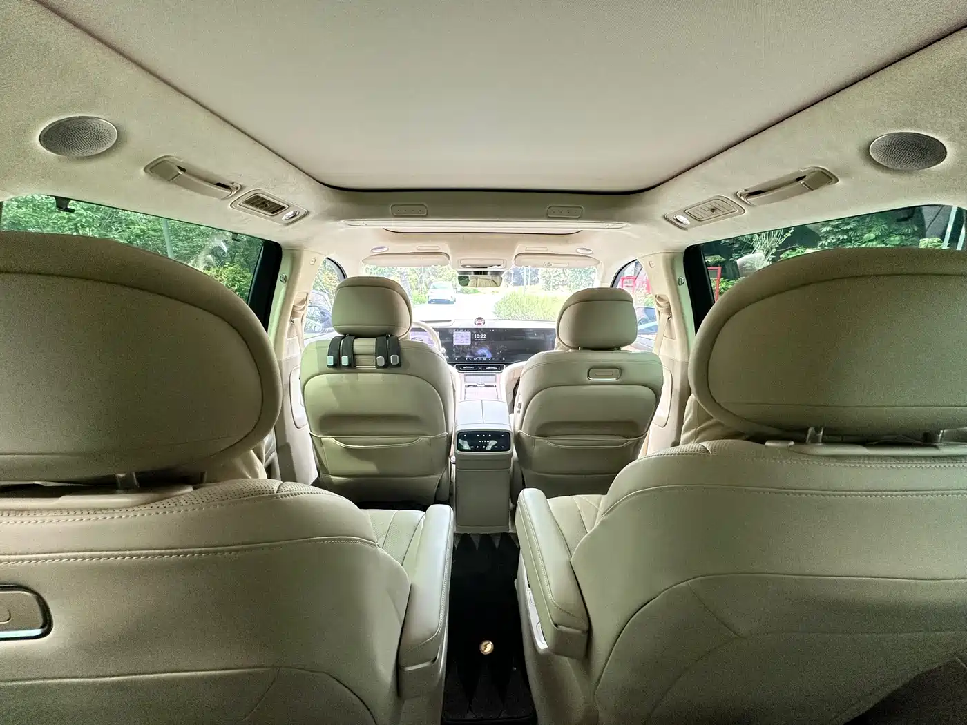 AITO Wenjie AITO M9 2024 Range Extender Ultra 52kWh 6-seater фото 19