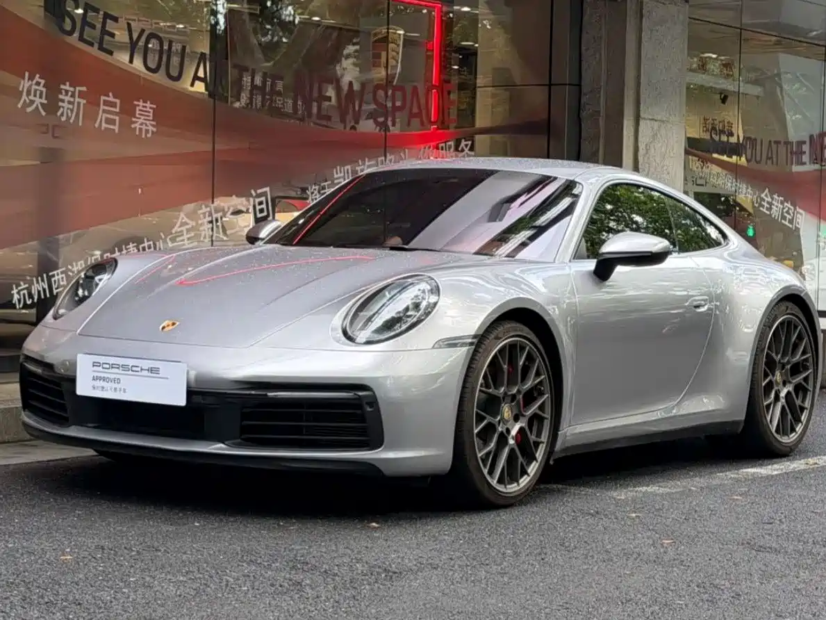 Porsche 911 2022 Carrera 3.0T