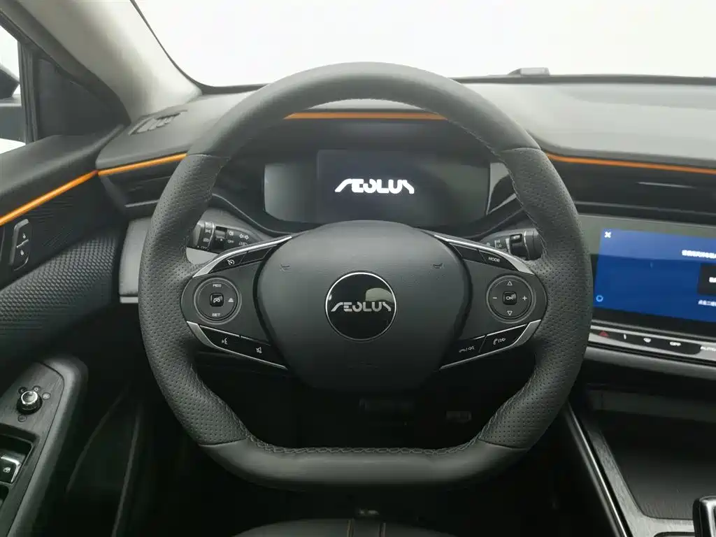 DONGFENG YI HYUN MAX