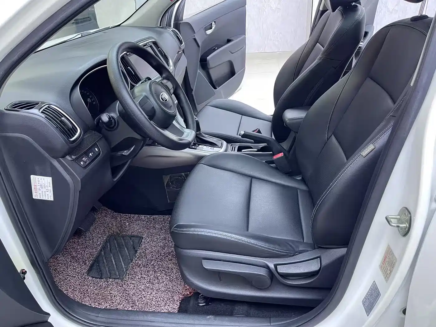Kia KX3 Smart Run 2015 1.6L Automatic 2WD DLX фото 4