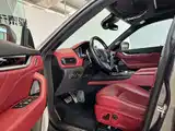 Photo 4 - Maserati Levante