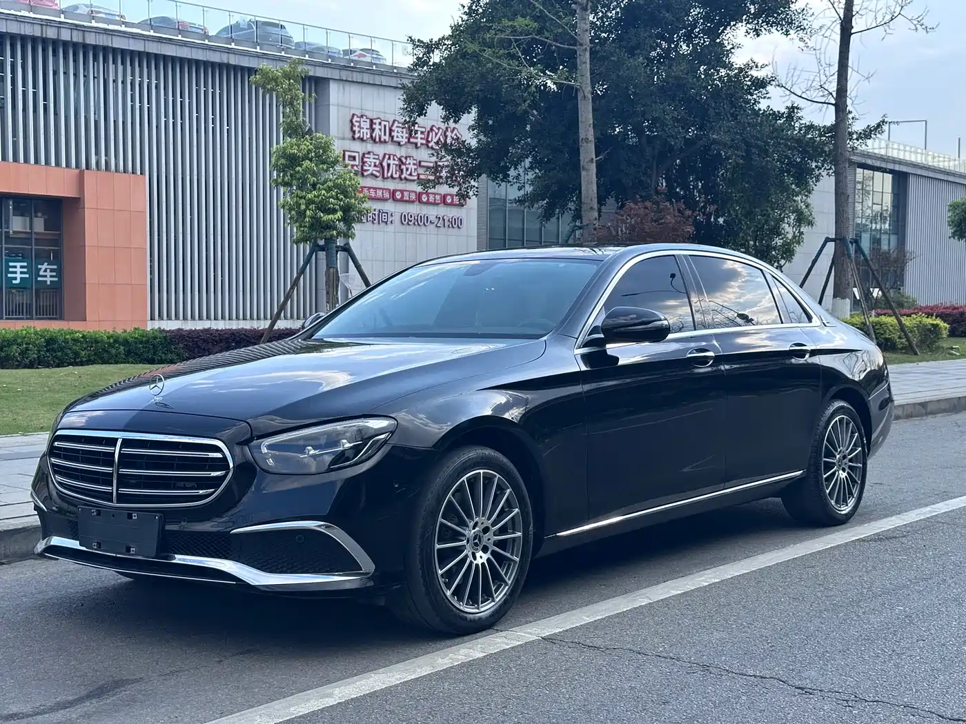  E CLASS