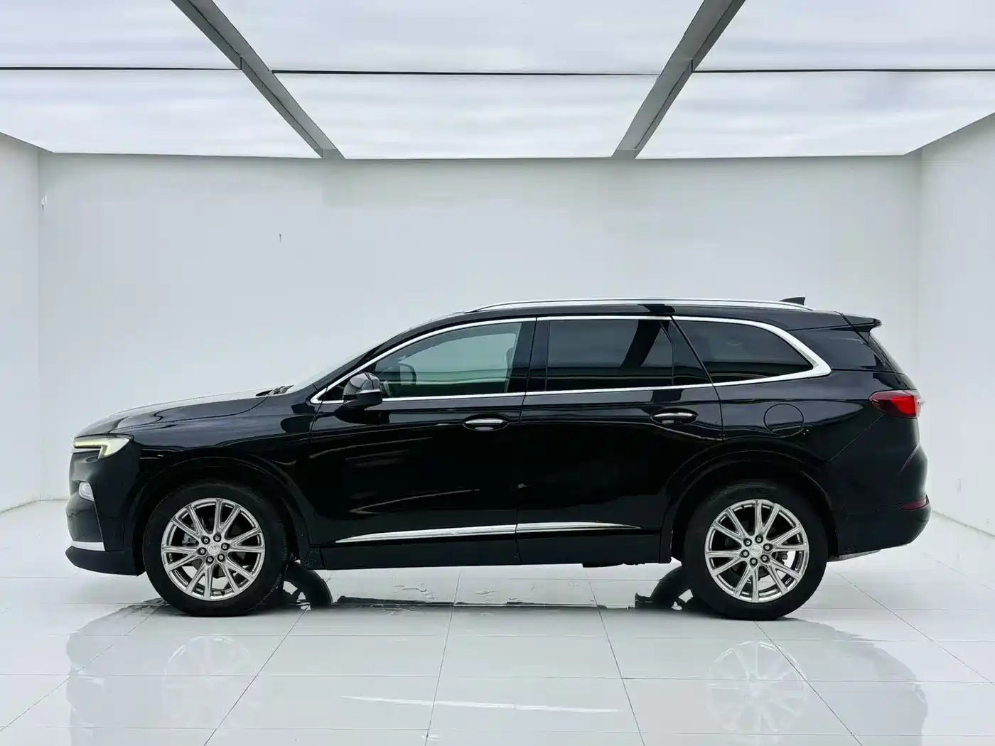 Buick Enclave 2022 652T AWD Premium Flagship 6-Seater фото 7
