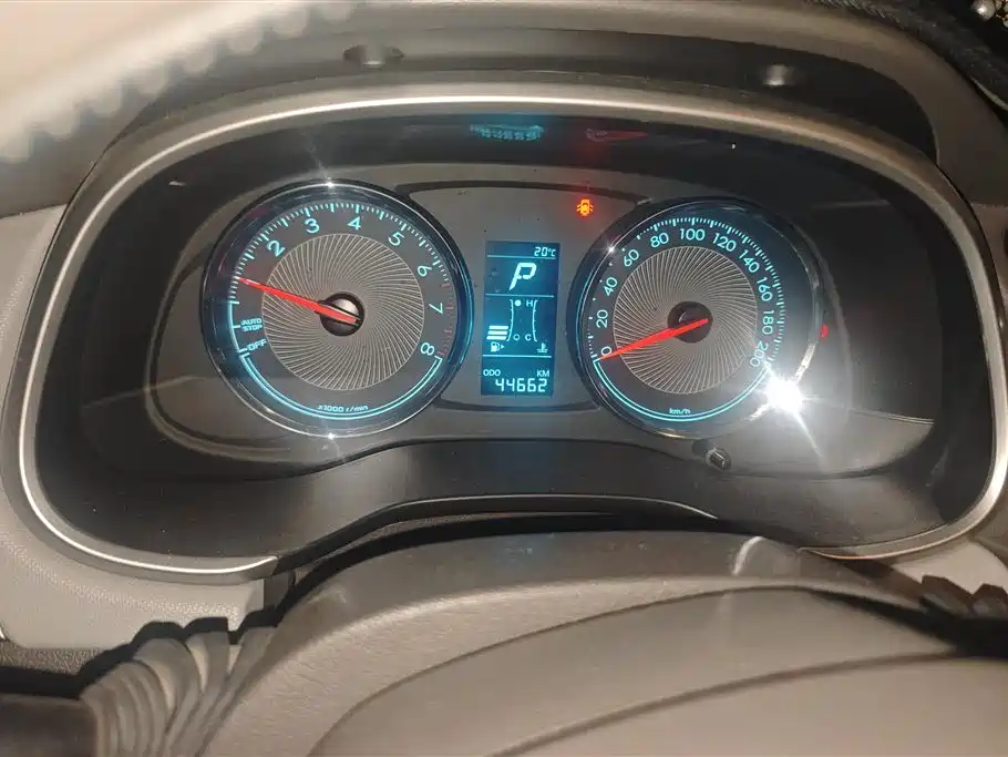Chevrolet Lova RV 2018 1.5L Automatic Comfort фото 13