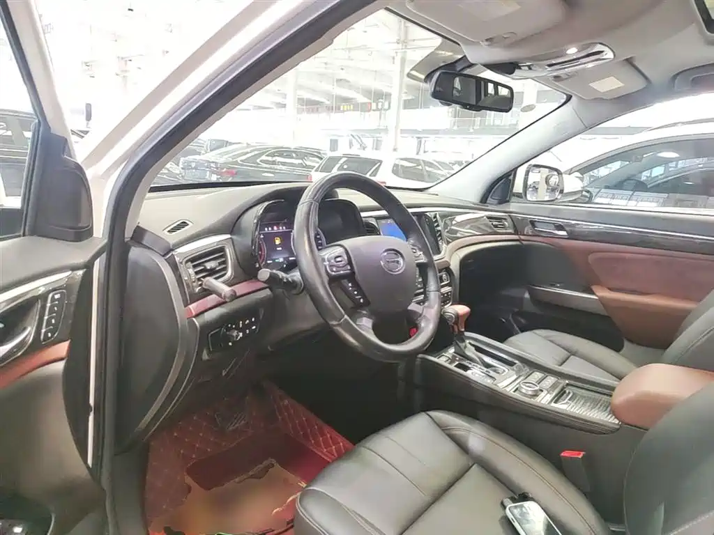GAC Trumpchi Trumpchi GS8 2017 320T AWD Luxury Smart Connect (7-Seater) фото 16