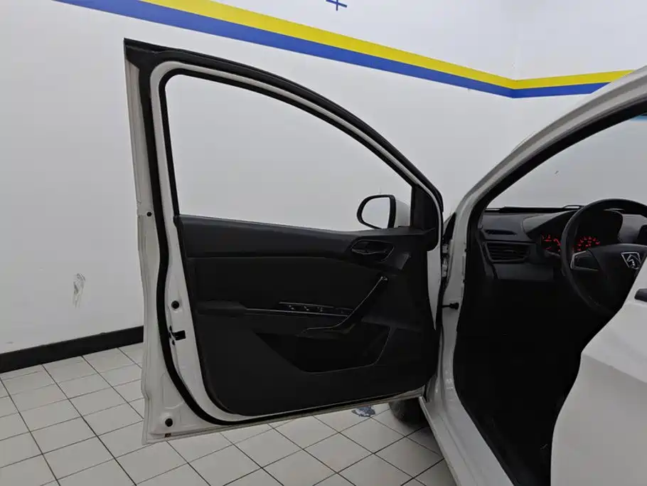 Baojun 310 2019 2016 1.2L Manual Comfort Model