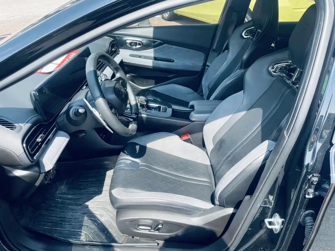 Photo 4 - GAC Trumpchi Trumpchi Emkoo