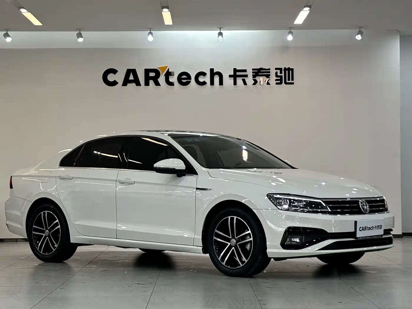 Volkswagen Lamando 2019 280TSI DSG Comfort Edition China VI фото 3