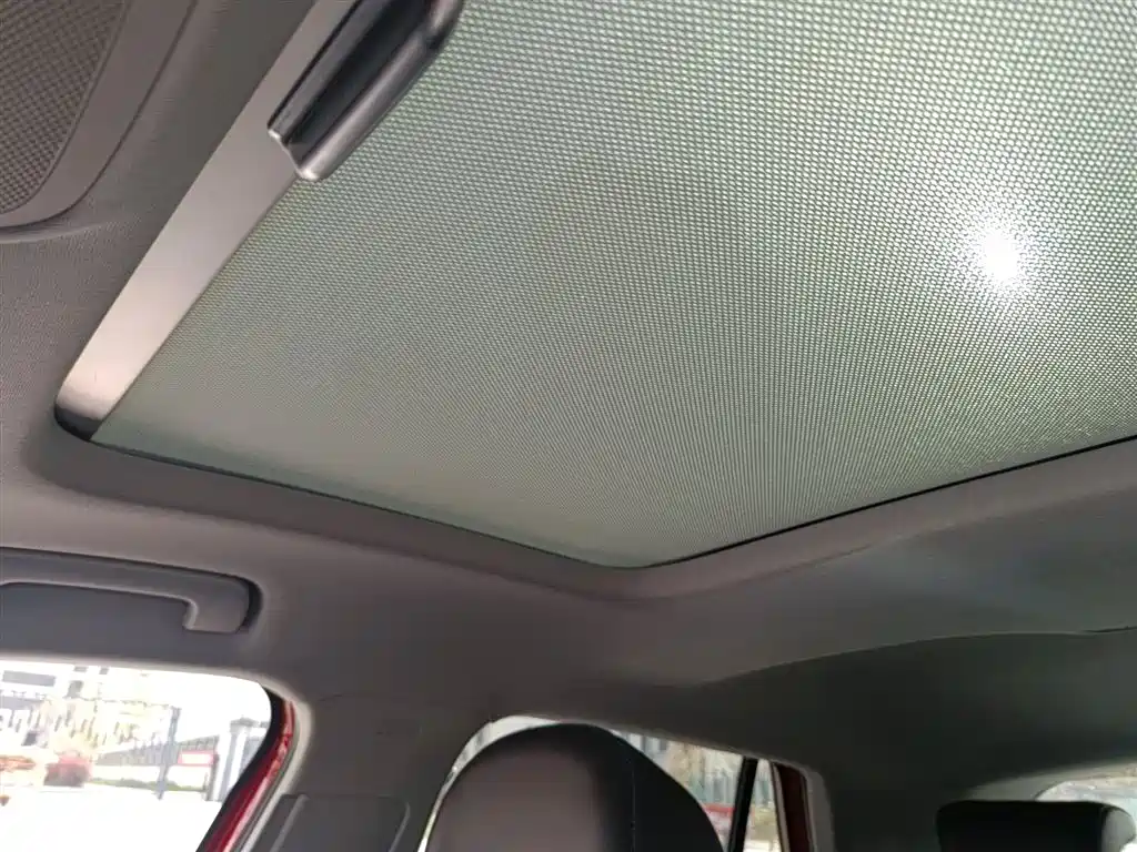 AUDI Q2L E-TRON