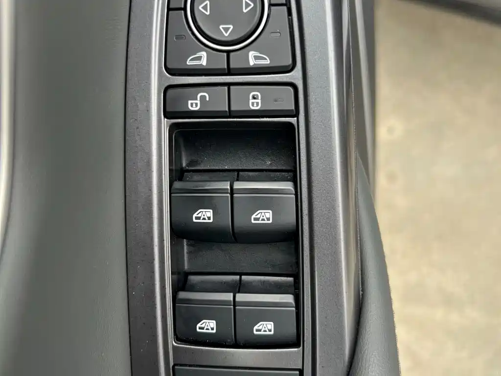 BYD Song L DM-i 2025 Smart Driving Edition 160km Excellence Type фото 9