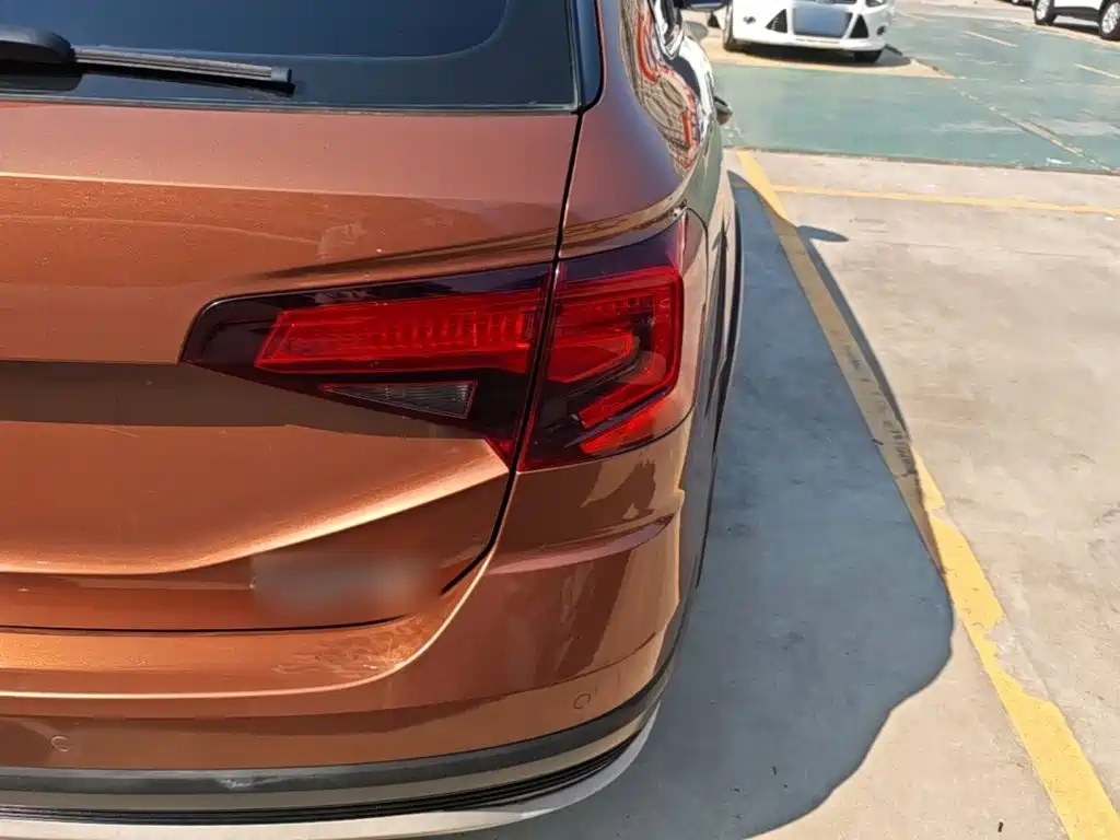 Volkswagen C-TREK 2017 2017 230TSI Manual Comfort