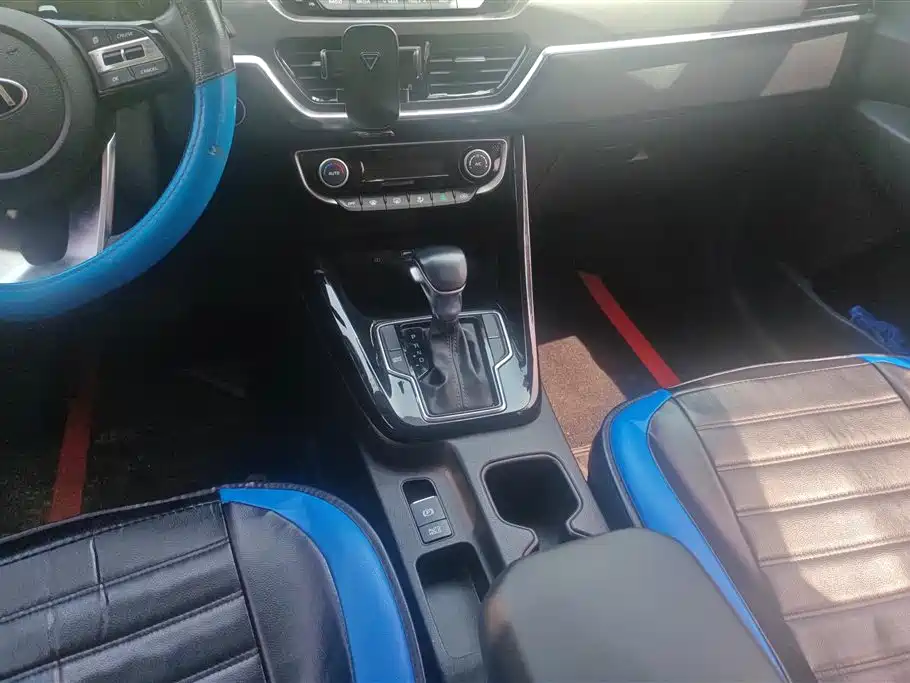 Kia Sportage 2019 2.0L Automatic Smart Luxury Edition фото 16