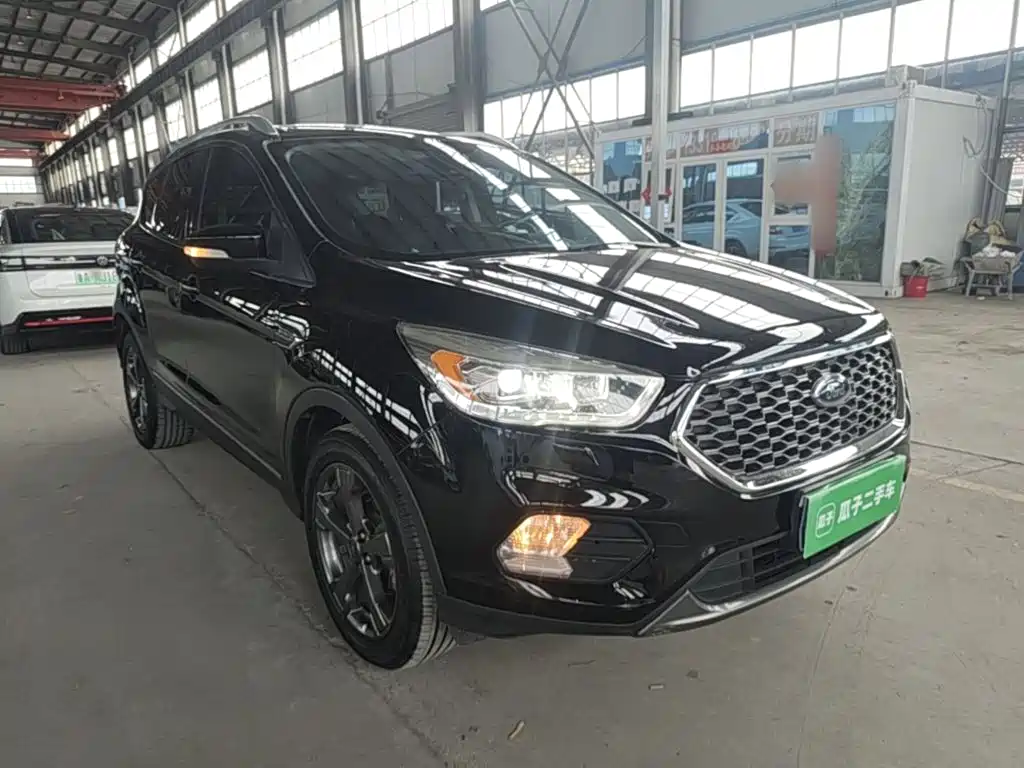 Ford Kuga 2020 2019 EcoBoost 180 2WD Luxury Wing Edition China VI