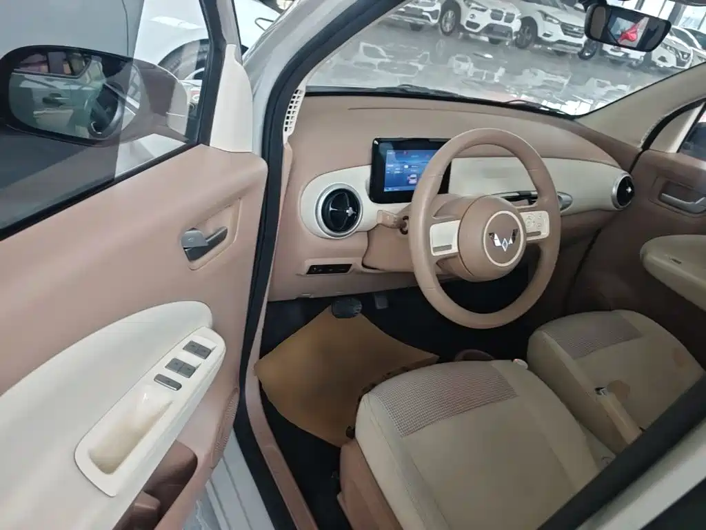 Photo 16 - Wuling Motors Hongguang MINIEV