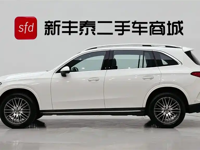 Mercedes-Benz GLC 2023 Facelift GLC 300 L 4MATIC Sport 5-Seater фото 4