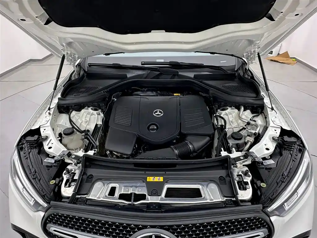 Mercedes-Benz GLC 2023 Facelift GLC 300 L 4MATIC Sport 5-Seater фото 27