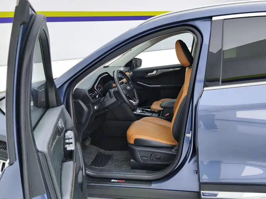 Ford Escape 2021 2020 EcoBoost 245 2WD Premium Edition