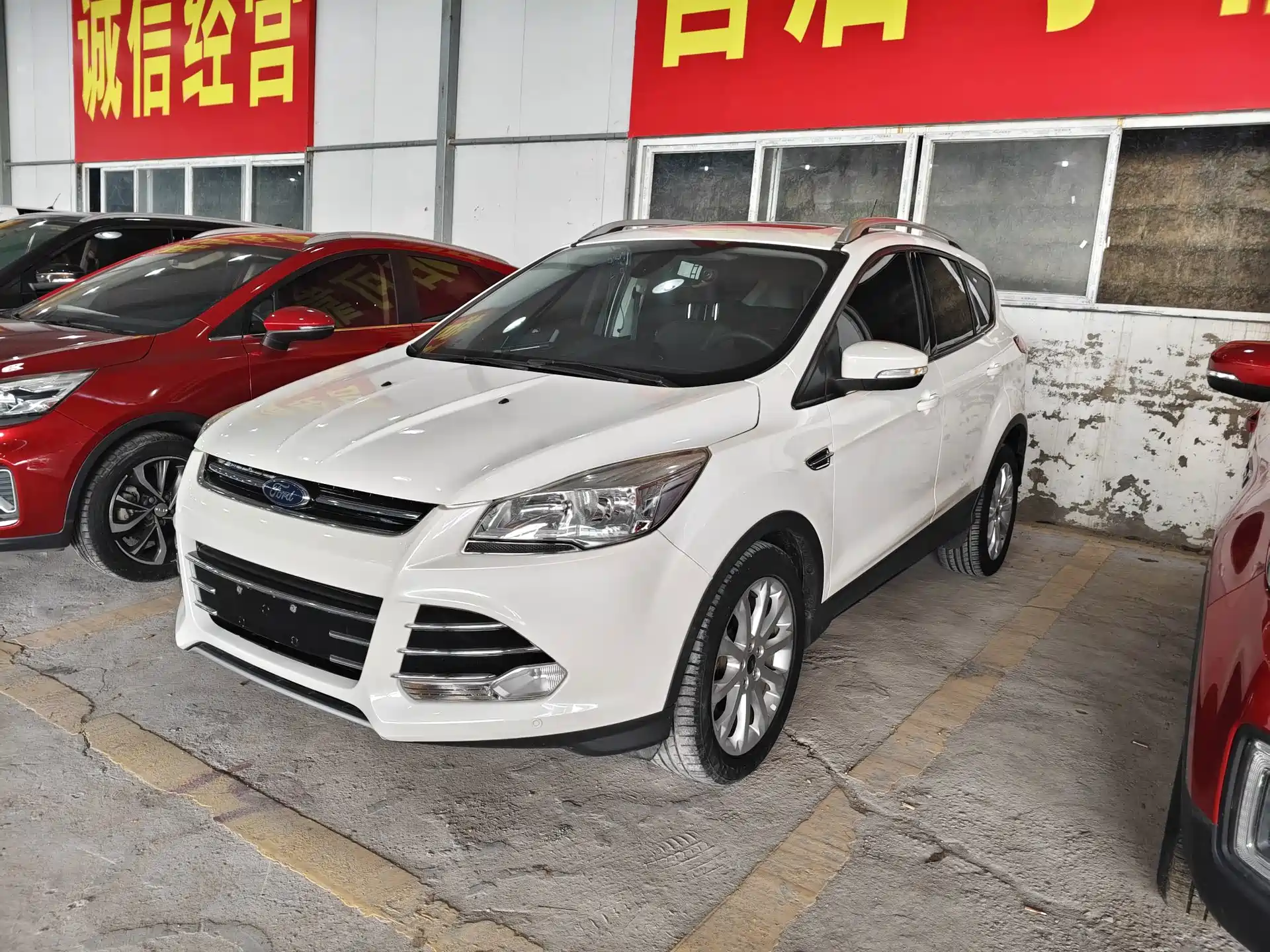 Фото 1 - Ford Kuga