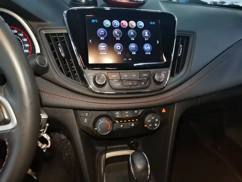 Chevrolet Monza 2019 RS 330T Auto Smooth Edition China VI фото 13