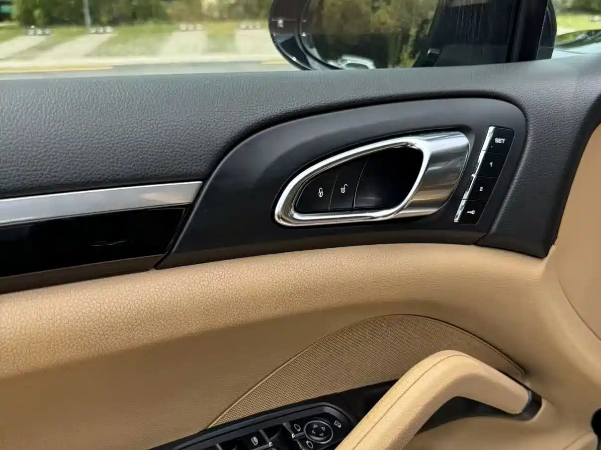 Porsche Cayenne 2015 Cayenne 3.0T фото 11