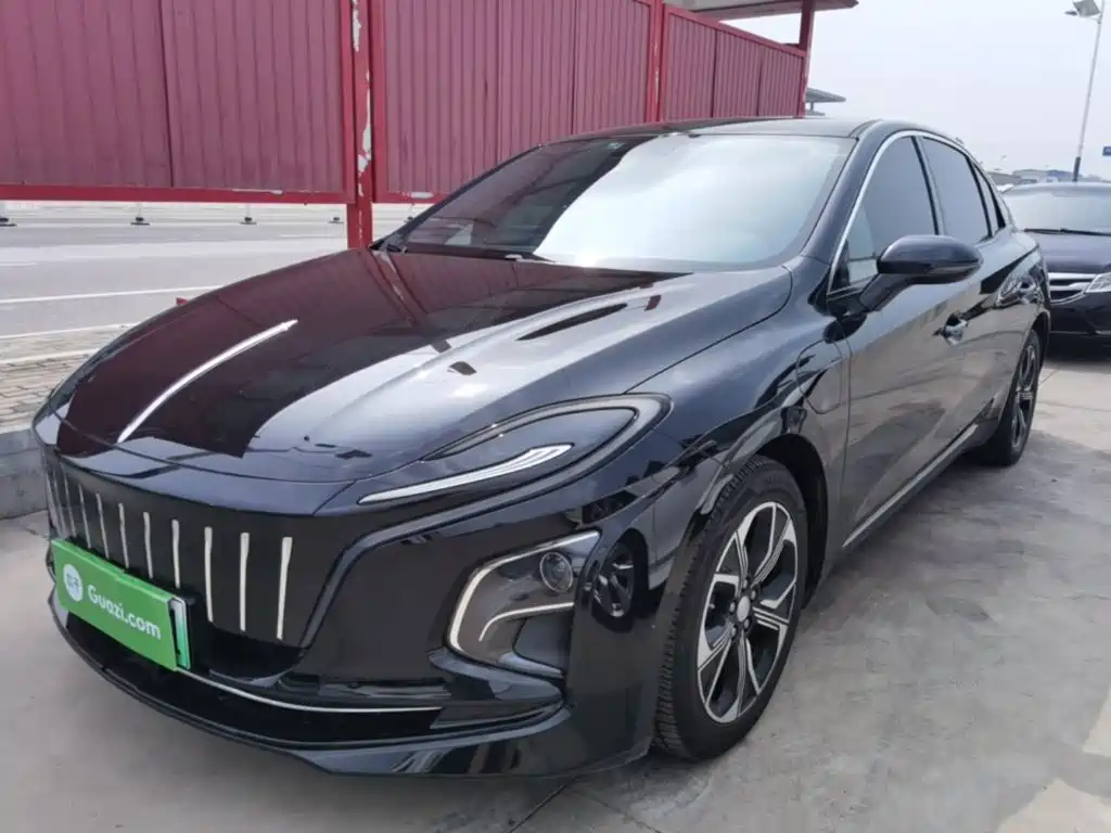 Hongqi E-QM5 2023