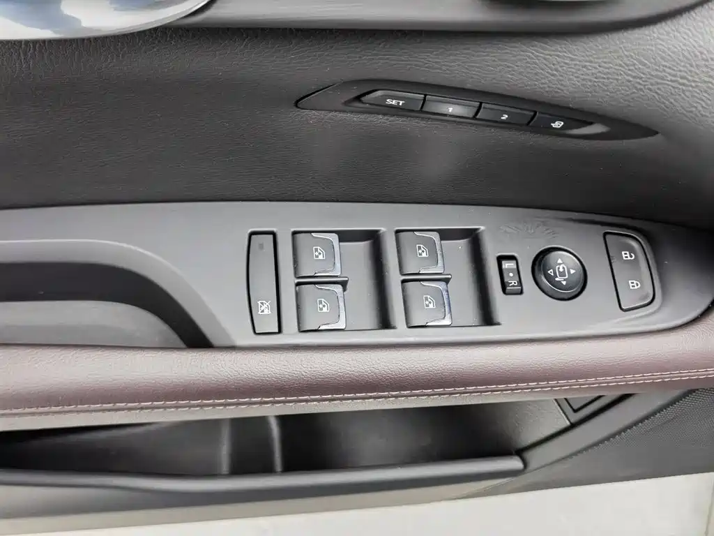 Фото 9 - Cadillac CT6